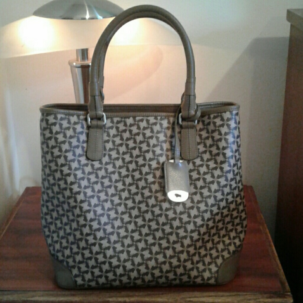 Braun Buffel Tote bags